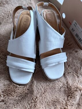 Bueno White Leather Open-Toe Slingback Sandals